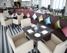 Danet Holiday Inn